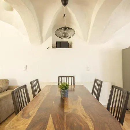 Apartmán Gewoelbe Aus Dem Jahr 1806 Genau Zw L Und Dd *